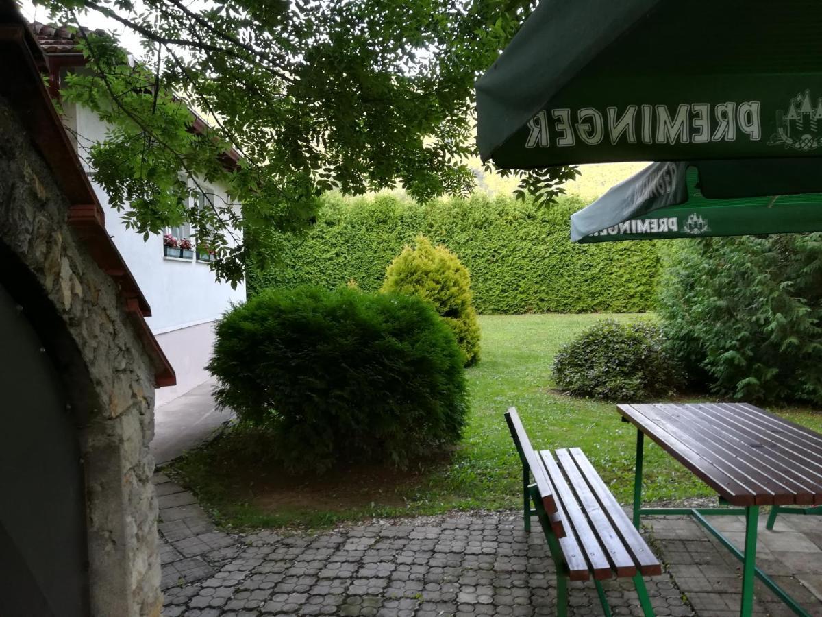 Villa Nana Kulen Vakuf Zewnętrze zdjęcie
