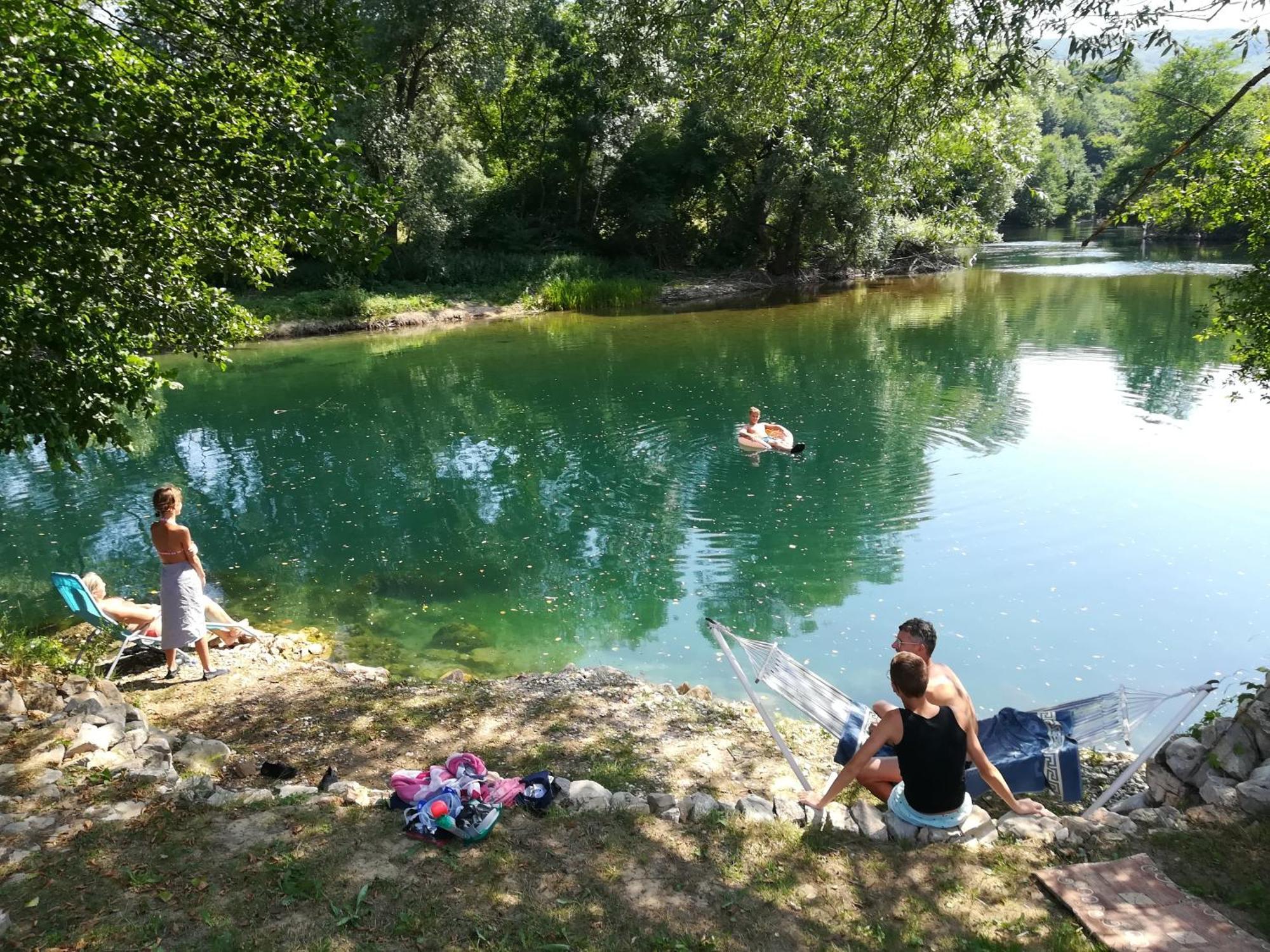 Villa Nana Kulen Vakuf Zewnętrze zdjęcie